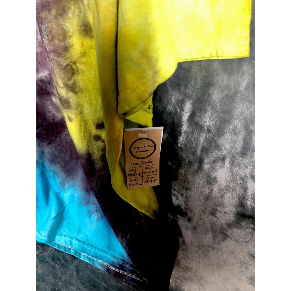 Tie-Dyed Shirt Unisex Blues Yellow Blacks Dolphin Theme Adult Size 2X Large - Picture 4 of 11